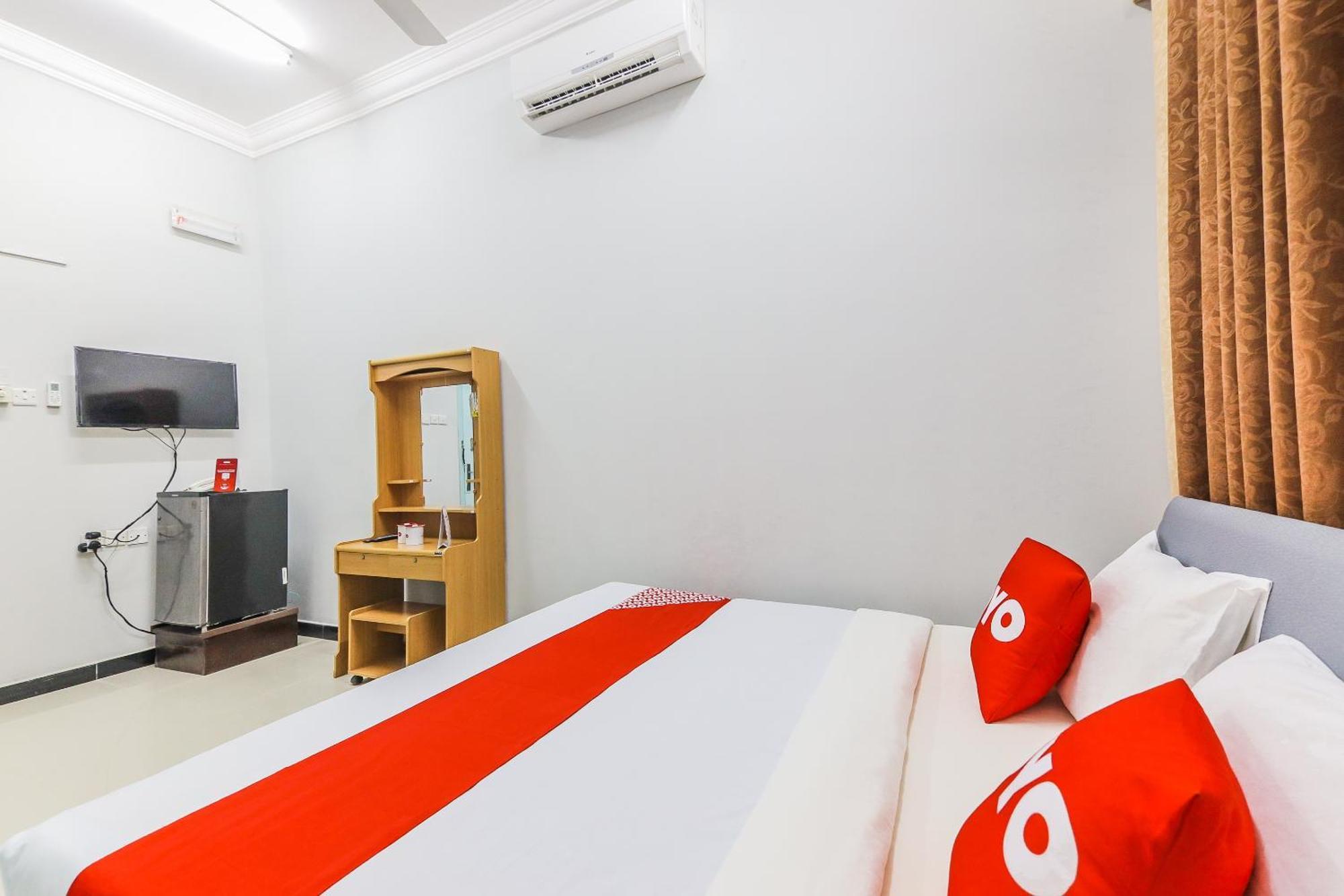 Super Oyo 110 Ras Al Hadd Guest House Экстерьер фото